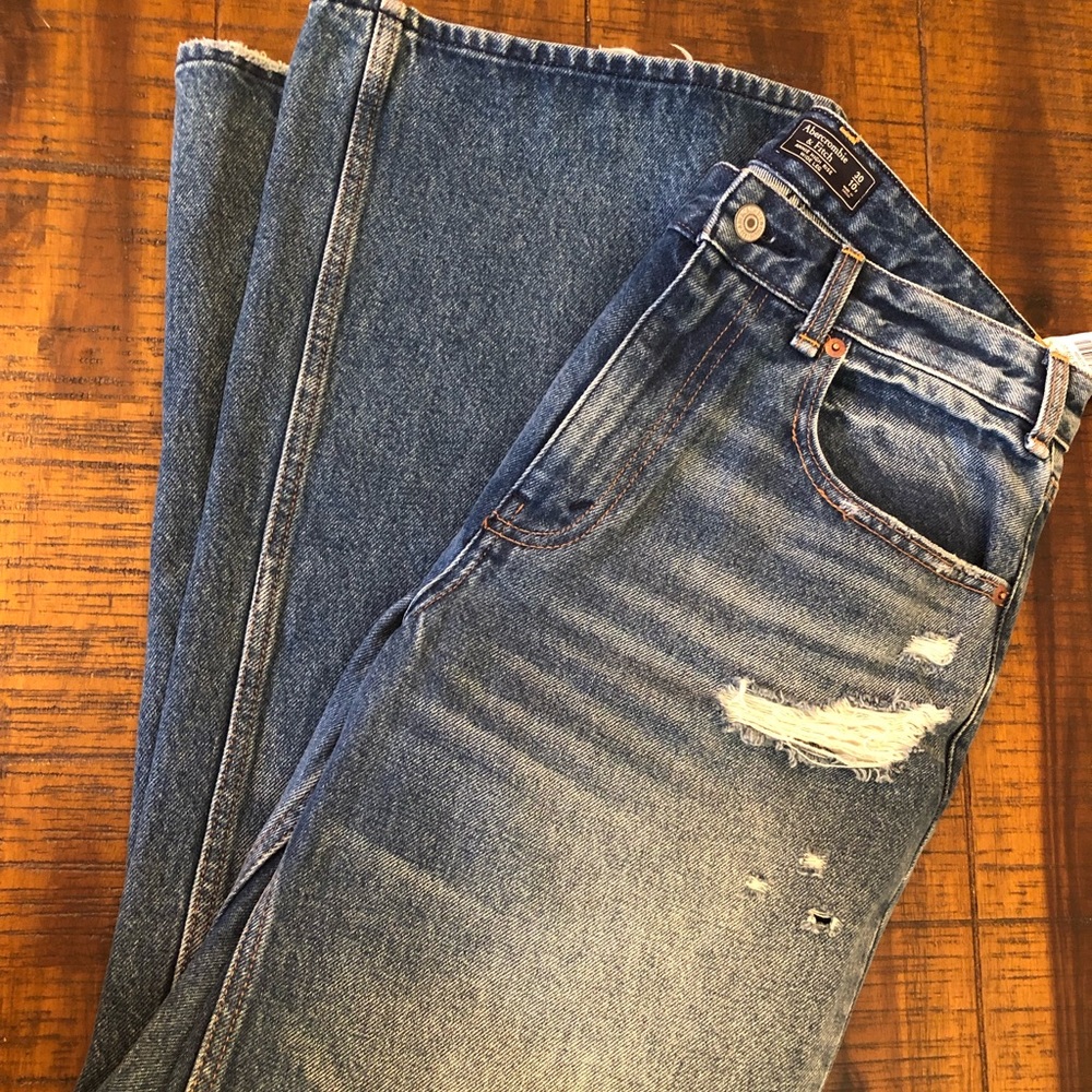 NWT Abercrombie and Fitch Wide Leg Denim